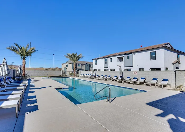 Community Pool & Hiking Trails: Red Fox Retreat 2 Vakantiehuis *